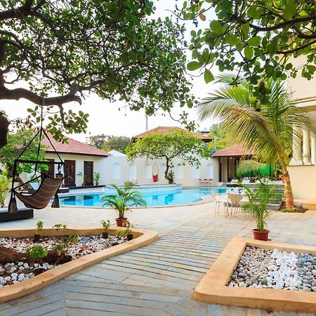 Amritara Aura Resort & Spa Mandrem Buitenkant foto